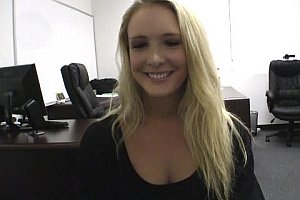 亚洲尼龙熟女